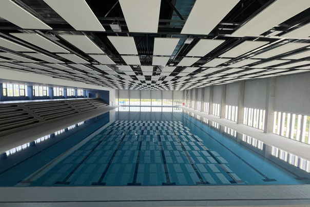 Țevi, fitinguri și robinete din PVC-U pentru o soluție personalizată destinată sistemelor de piscine din Kazincbarcika, Ungaria